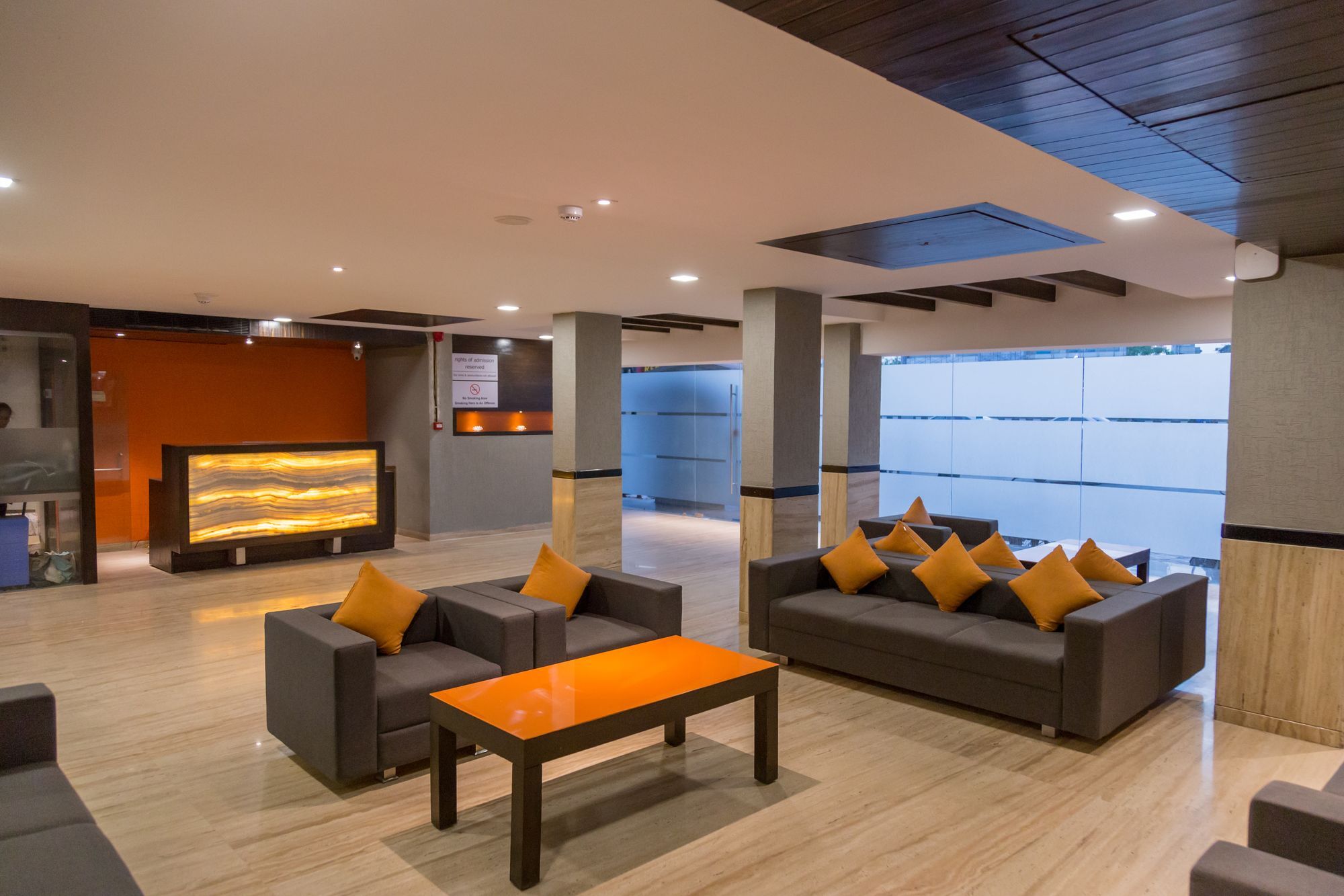 The Silver Leaf Hotel Ahmedabad Esterno foto